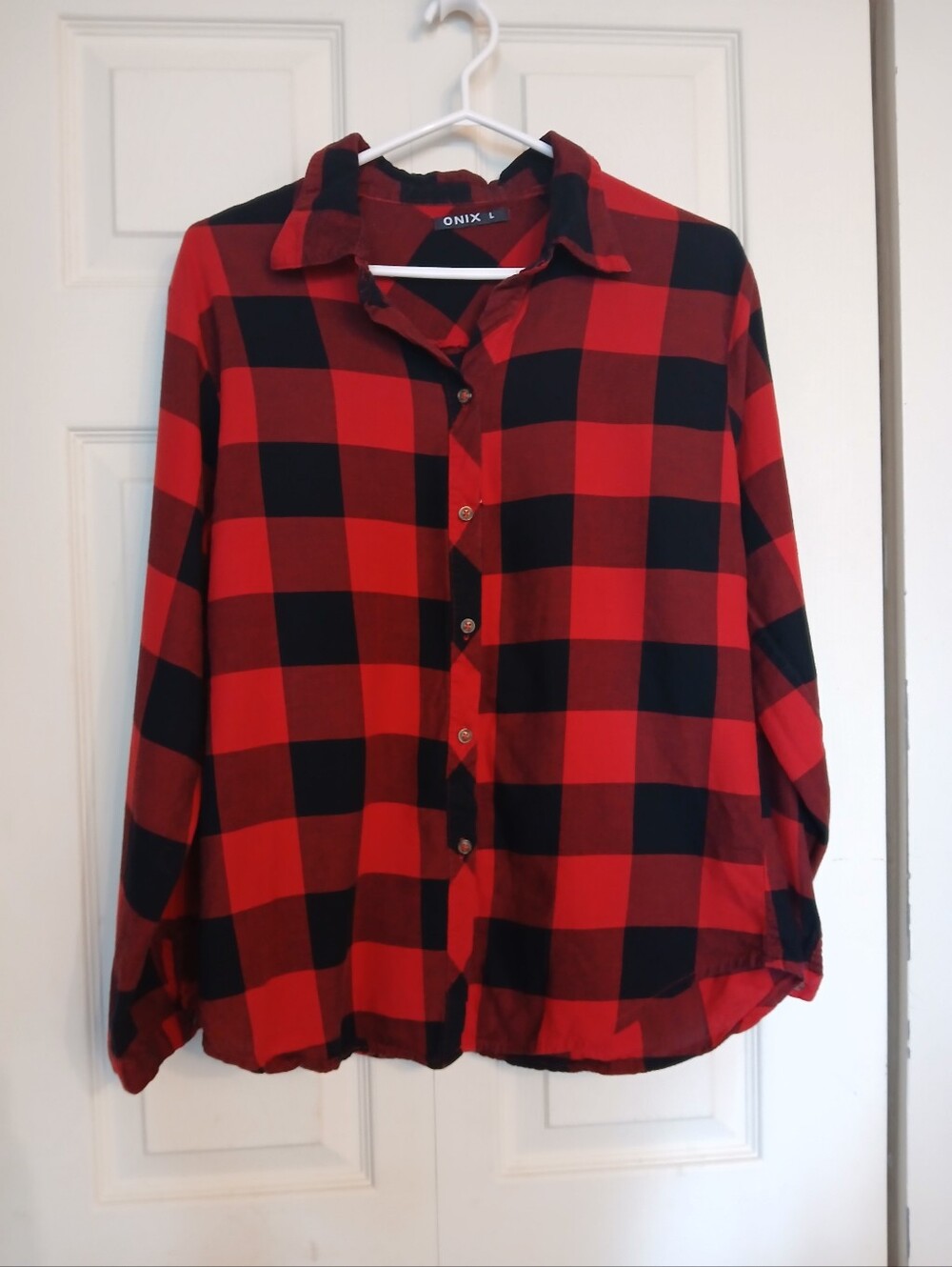 🤯 2/$15 Plaid Red And Black Button Up Long Sleeve Top, Size Large (L)